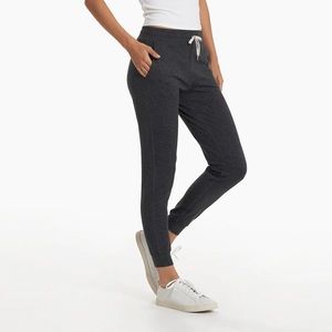 Vuori BNWT Performance Joggers